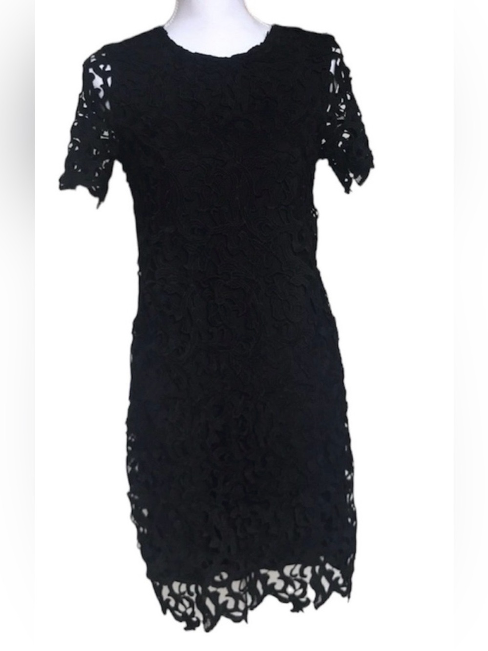 Zara trafaluc black lace sheath dress  classic fitted little black dress